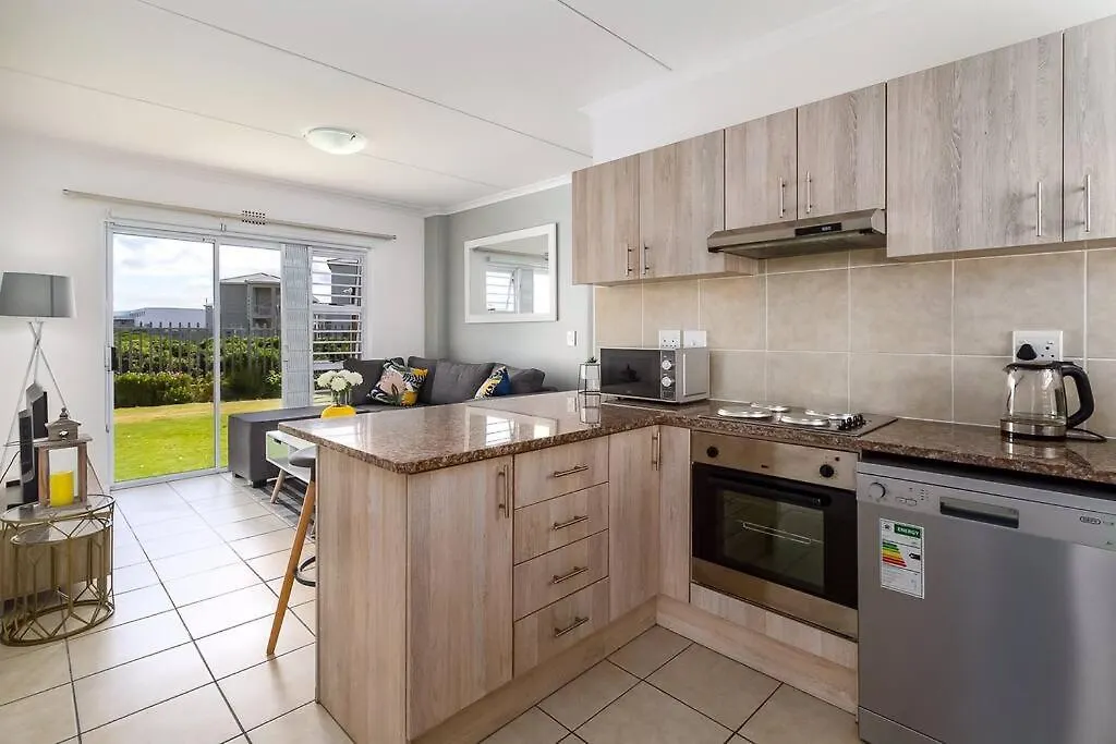Ocean Breeze, Muizenberg, Cape Town Apartment